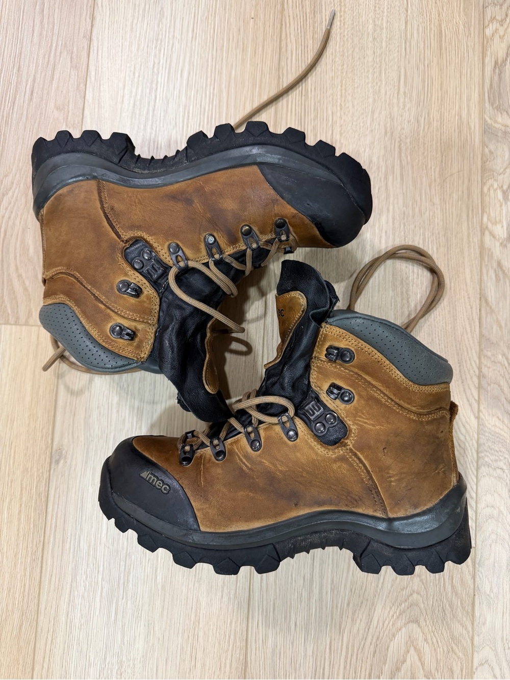 MEC Purcell Women’s Hiking Boots